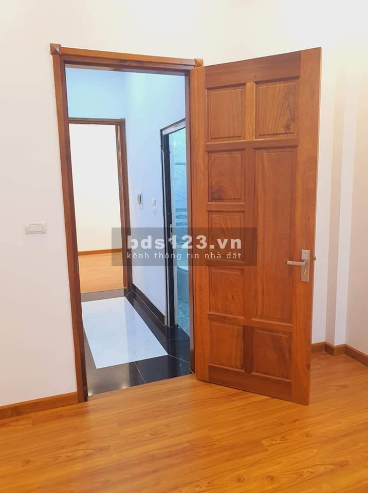 Bán Nhà YÊN LẠC Giá Tốt - Ngõ THÔNG Ô TÔ - 53M 5T. Sổ Đẹp Nở Hậu