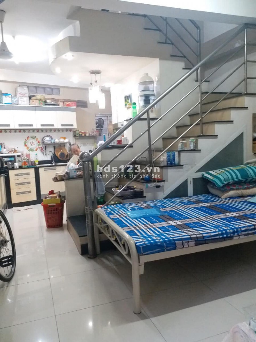 Bán gấp nhà riêng, hẻm 450 Đoàn Văn Bơ, Q4, 4 lầu, 37m2/128m2, chỉ 3,45 tỷ