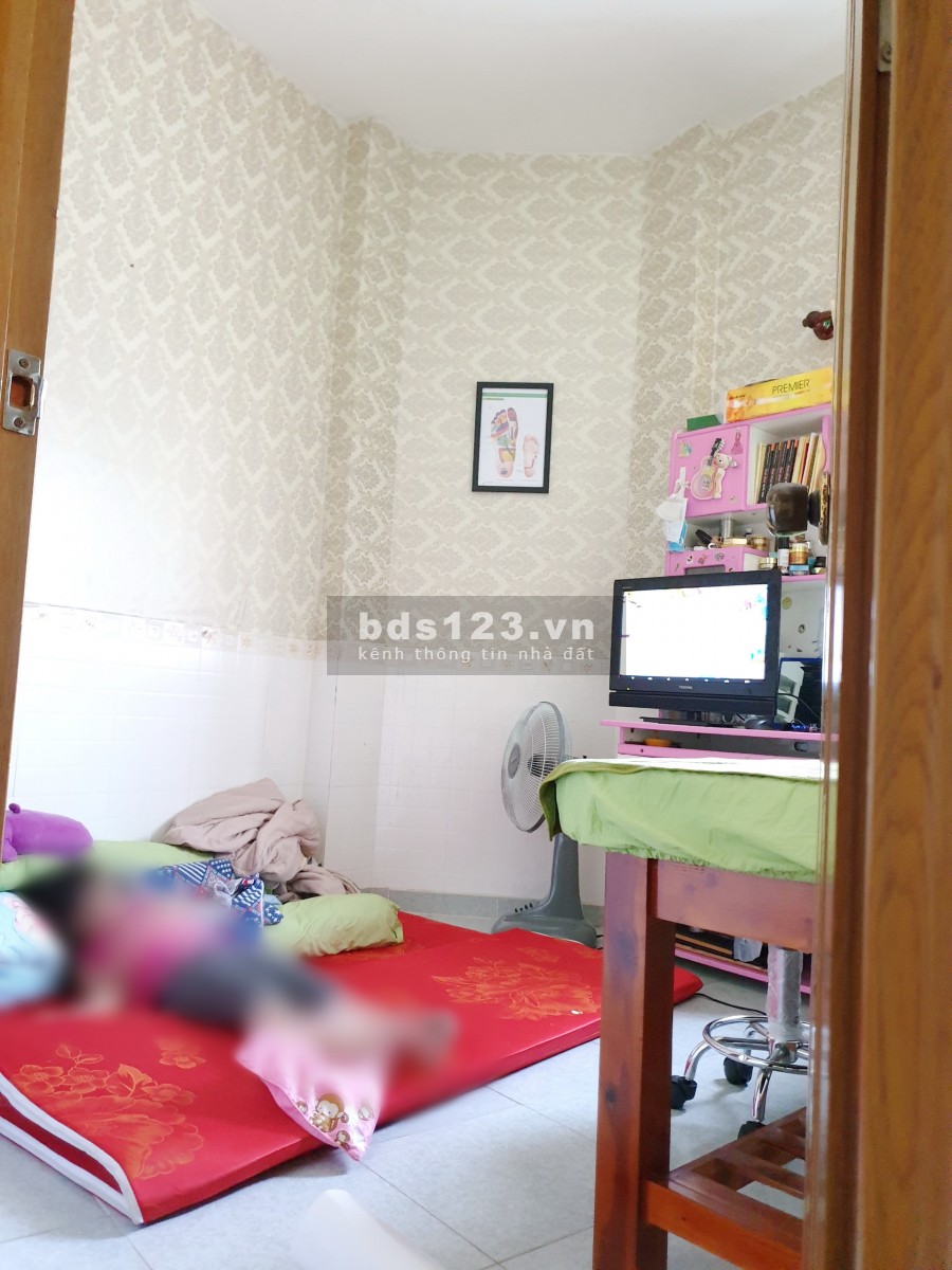 Cho thuê nhà (nở hậu/1lầu/ST) mặt tiền đường Ba Đình P9 Q8