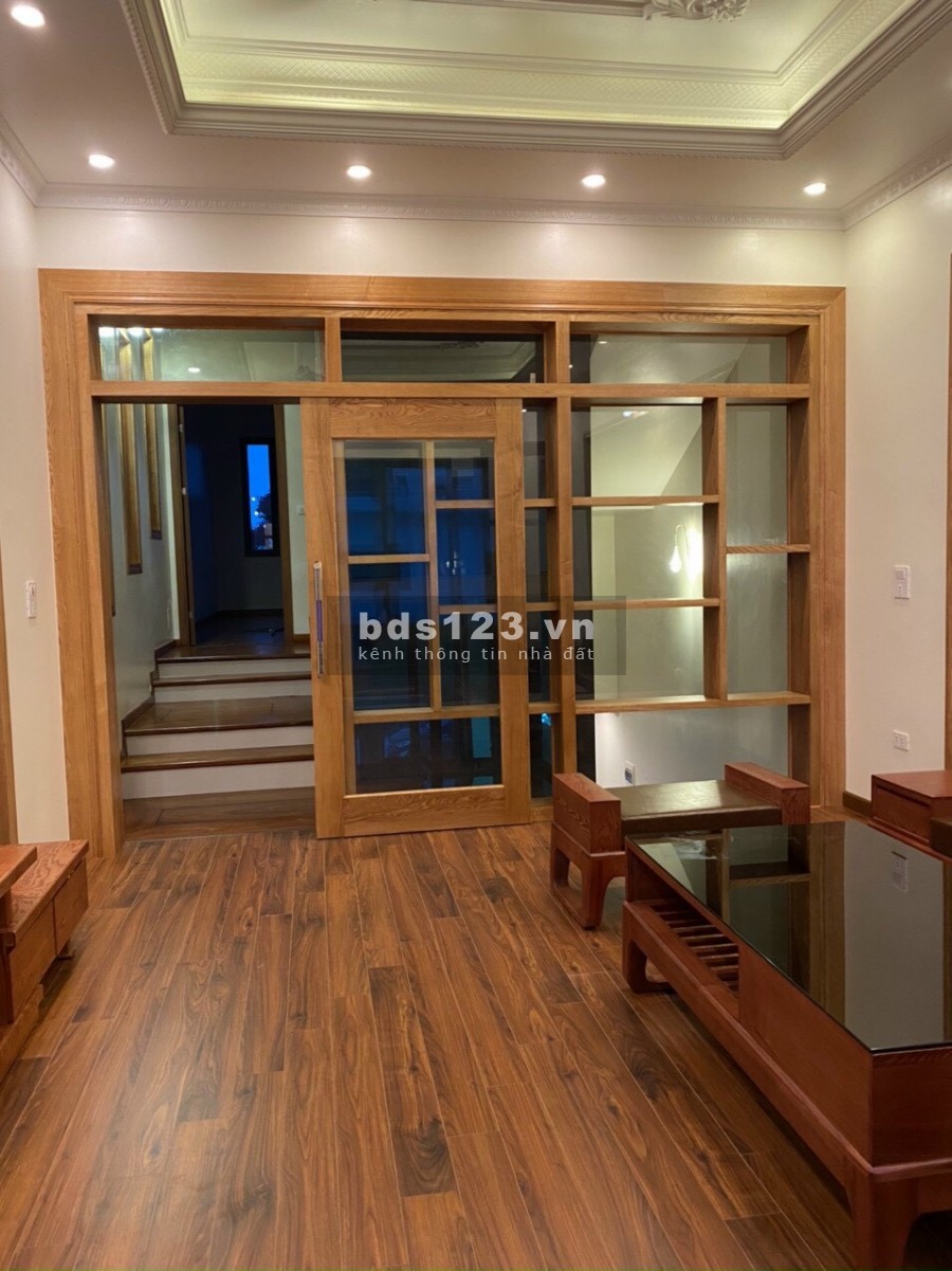 Bán nhà 4.5 tầng, có Thang Máy, Trường Chinh, HD 67.5m2, mt 4.5m, cực đẹp