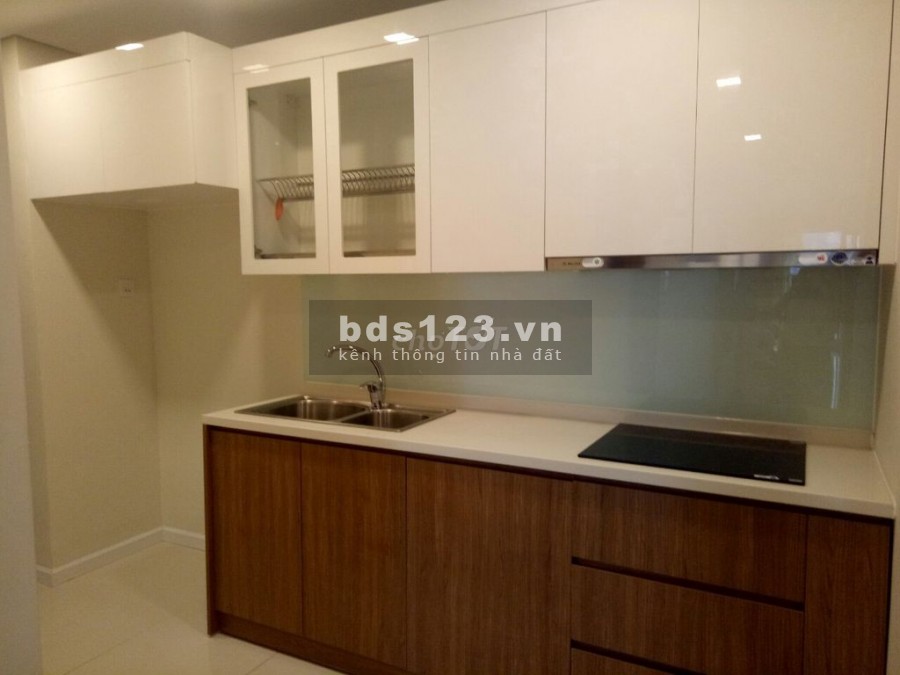 Cần cho thuê căn hộ rộng 74m2, 2 PN, cc Rivera Park, tầng cao, có sẵn đồ dùng, giá 16 triệu/tháng