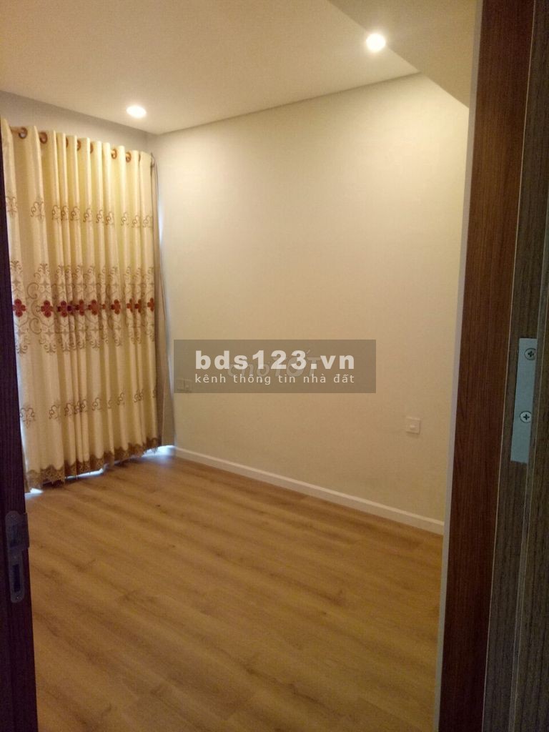 Cần cho thuê căn hộ rộng 74m2, 2 PN, cc Rivera Park, tầng cao, có sẵn đồ dùng, giá 16 triệu/tháng