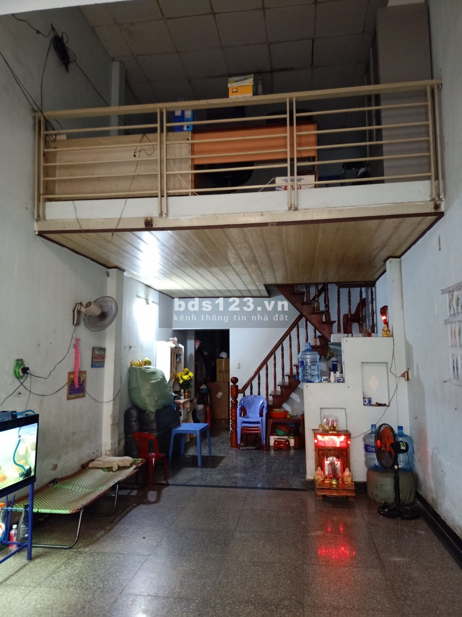 Nhà 4x17m, cấp 4, hẻm 8m đường Hương Lộ 2, Bình Tân