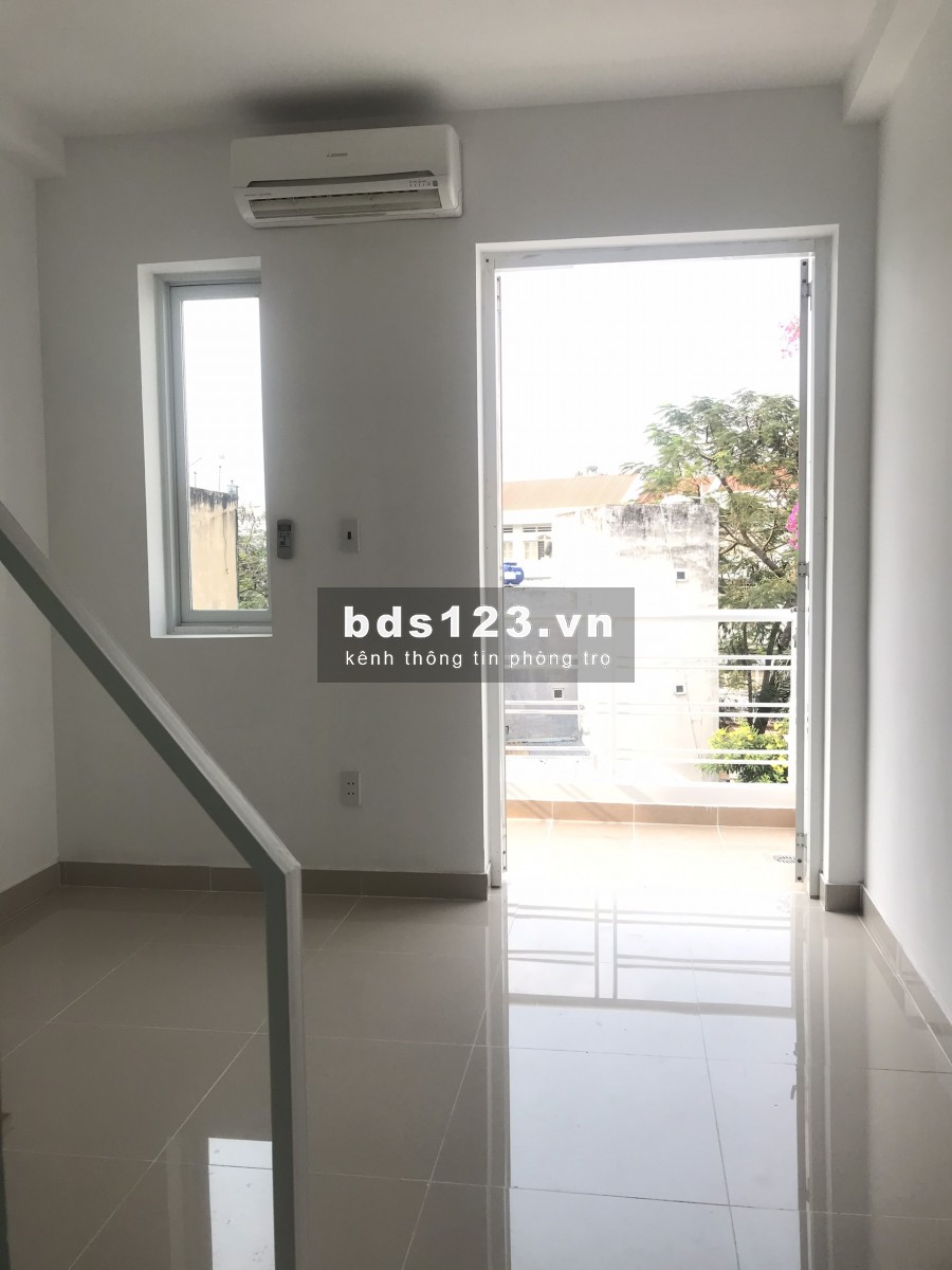 Duplex full nội thất_ thoáng mát_khu ăn uống_ đh luật_ gần trung tâm