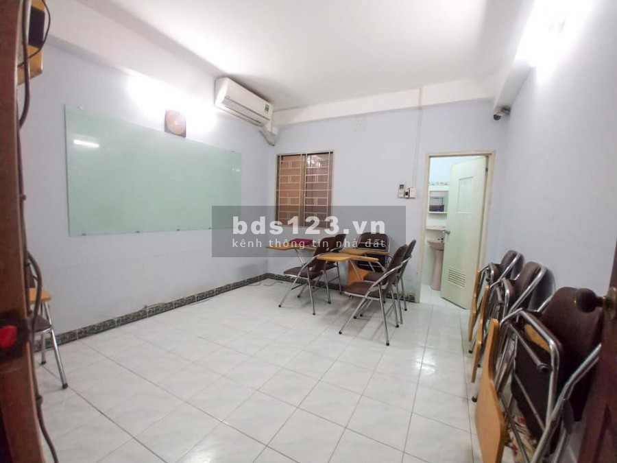 Bán nhà 40m2 đường Lý Thường Kiệt giá 4 tỷ