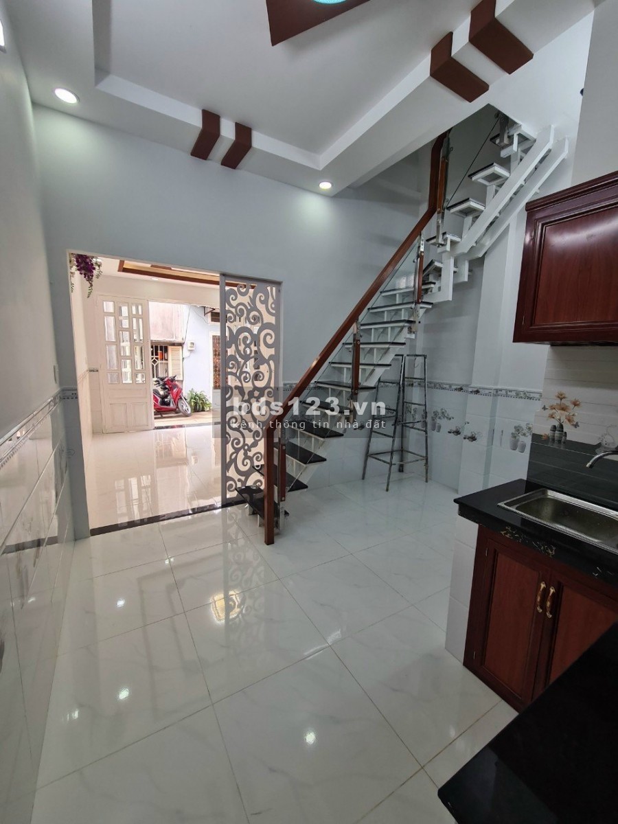 1.3 tỷ nhà sổ chung hẻm 3m, xã tân xuân Hóc Môn