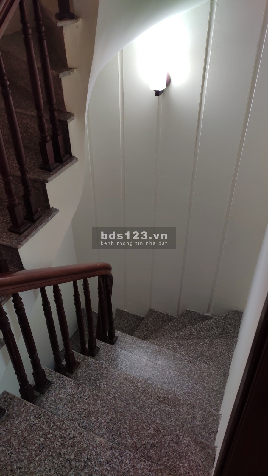 Bán nhà PL 5 tầng đẹp ở luôn ngõ 89 Phan Kế Bính DT 43,6m2 giá 4,2 tỷ. LH 0912442669
