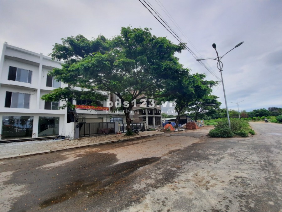 Bán Gấp Lô Đất gần 1000m2 Hội An Đã Có Giấy Phép Xây Dựng.