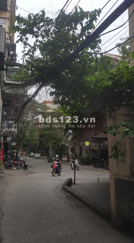 SIÊU SỐC, Nhà Quận Ba Đình -Lô Góc, DT 84M, MẶT TIỀN 8M Ngõ oto
