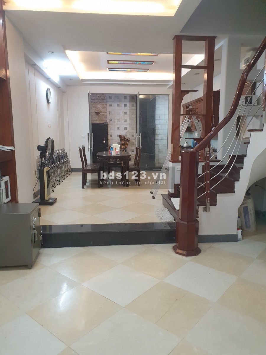 Nhà Đẹp, ngõ thông Trần Duy Hưng kinh doanh dt 106m, 5 tầng, mt 4.8m, giá 19.8 tỷ