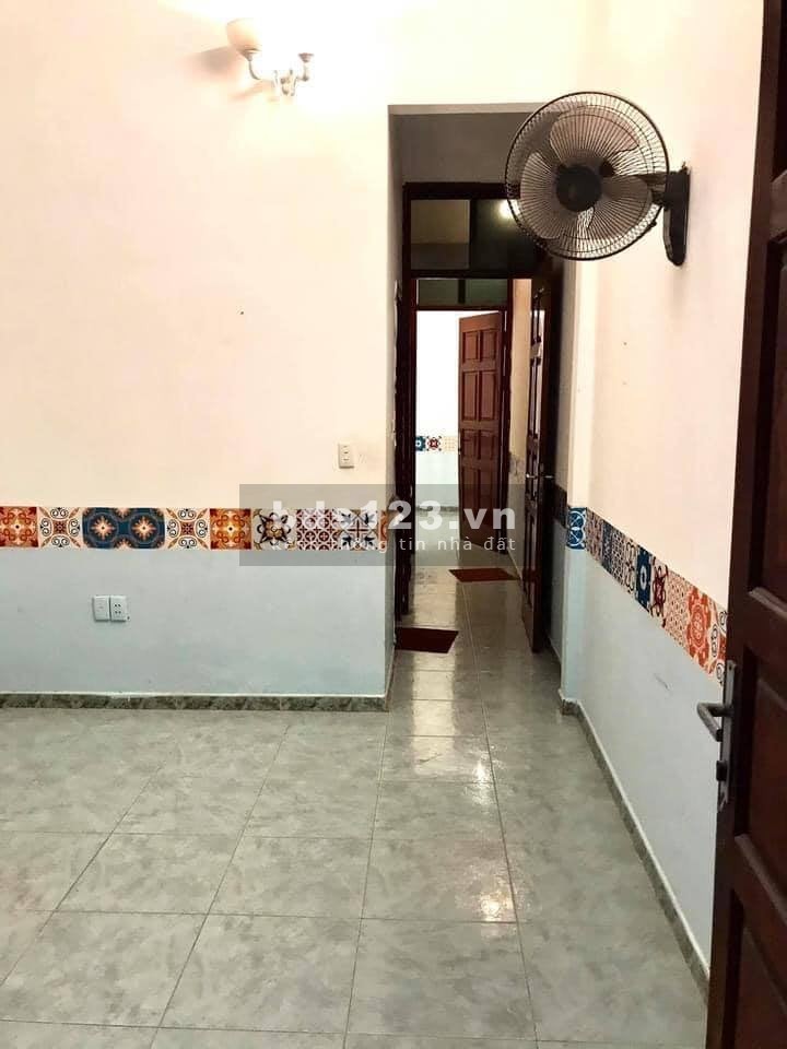 Thái Hà ô tô tránh, lô góc 3 mặt thoáng, kinh doanh thông, gần phố 42Mx5T. 10 tỷ