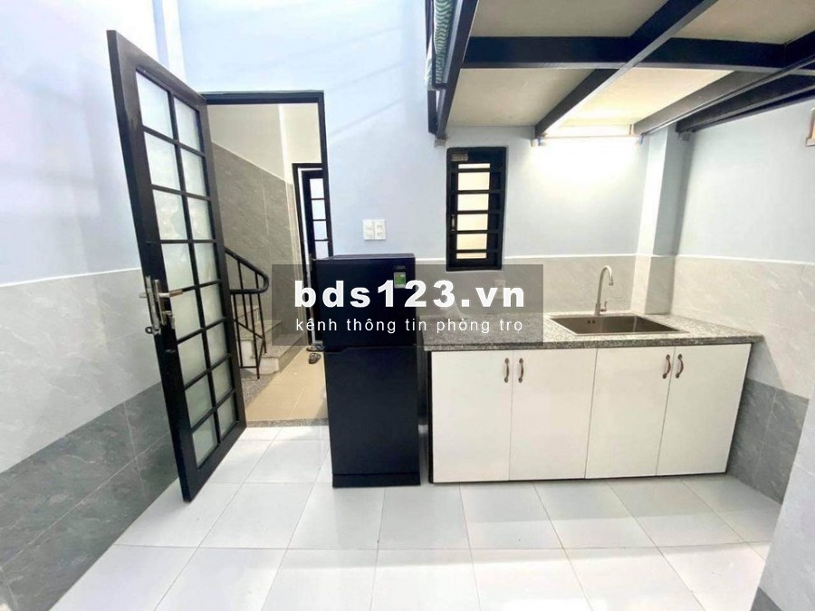 Cho thuê phòng giá sinh viên có gác cao, thang máy, hầm gửi xe quận Tân Bình