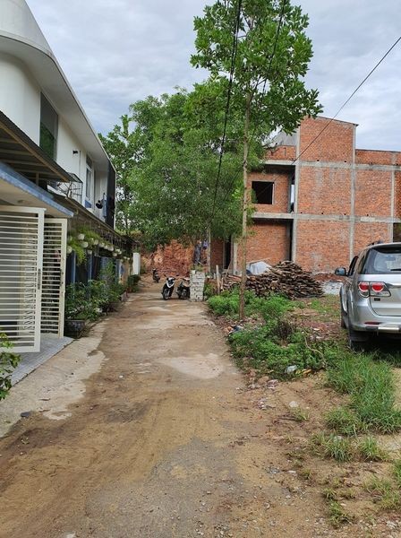 ĐẤT KIỆT Ô TÔ LÊ NGÔ CÁT, TP HUẾ GIÁ CHỈ 8XX TRIỆU. LH 0962628872