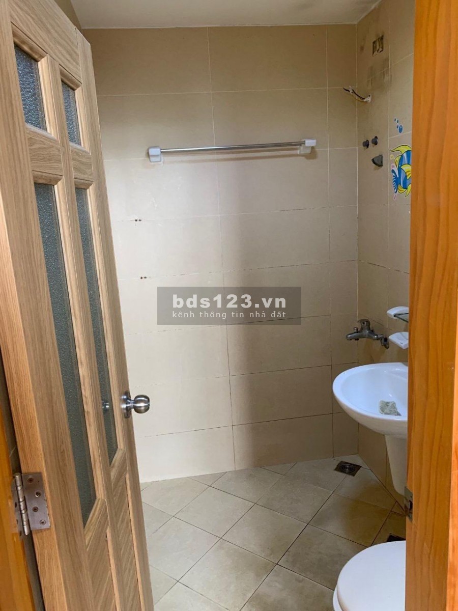 Cần cho thuê gấp CHCC Hoàng Kim Thế Gia, Bình Tân, 81m2 3PN 2WC. Nhà mới đẹp. Giá thuê 7tr5 quá rẻ