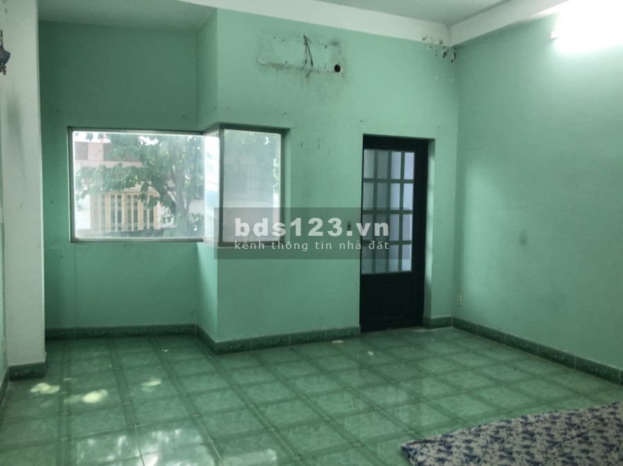 Cho thuê nhà mặt tiền kinh doanh Văn Cao 4.7x15m 2.5 lầu, gía 24 triệu ( gần Nguyễn Sơn )