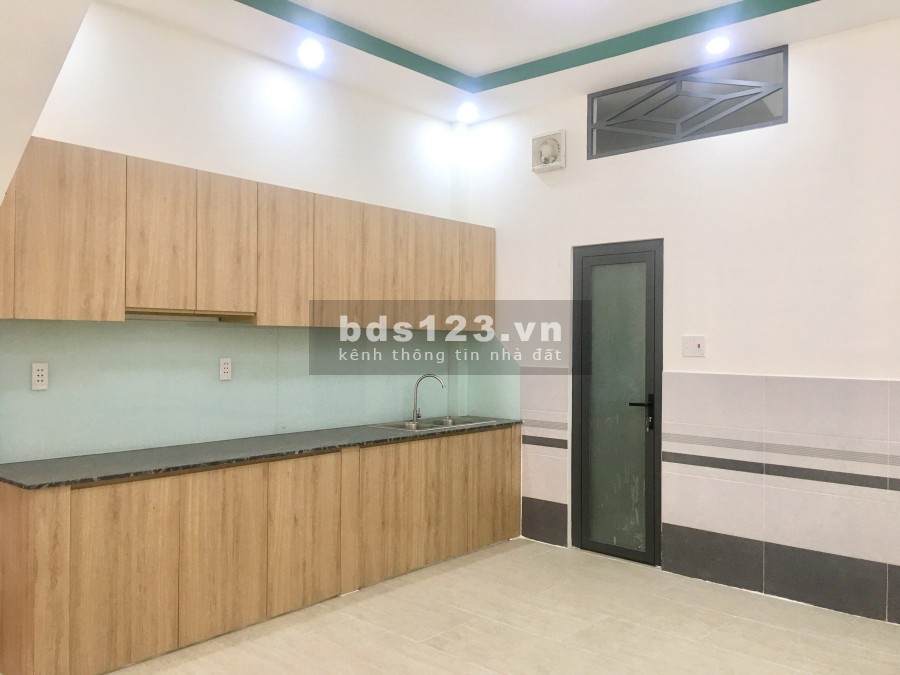 Nhà mới (4.2*12m/1lầu/2pn) hẻm 154 Âu Dương Lân P3 Q8
