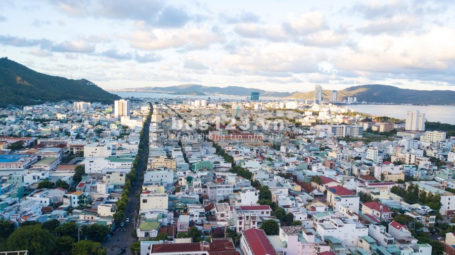 Bán đất MT đường Ngô Gia Tự Ttrung tâm TX An Nhơn. Giá 10 Triệu/m2