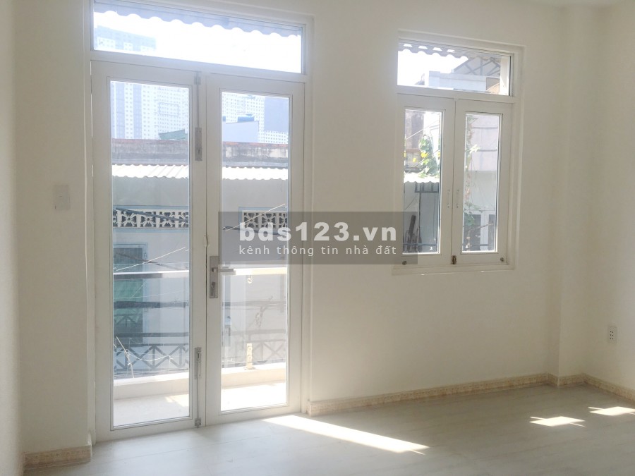 Nhà mới, 1lầu,2pn hẻm rộng 6m, Số 154 Âu Dương Lân P3 Q8