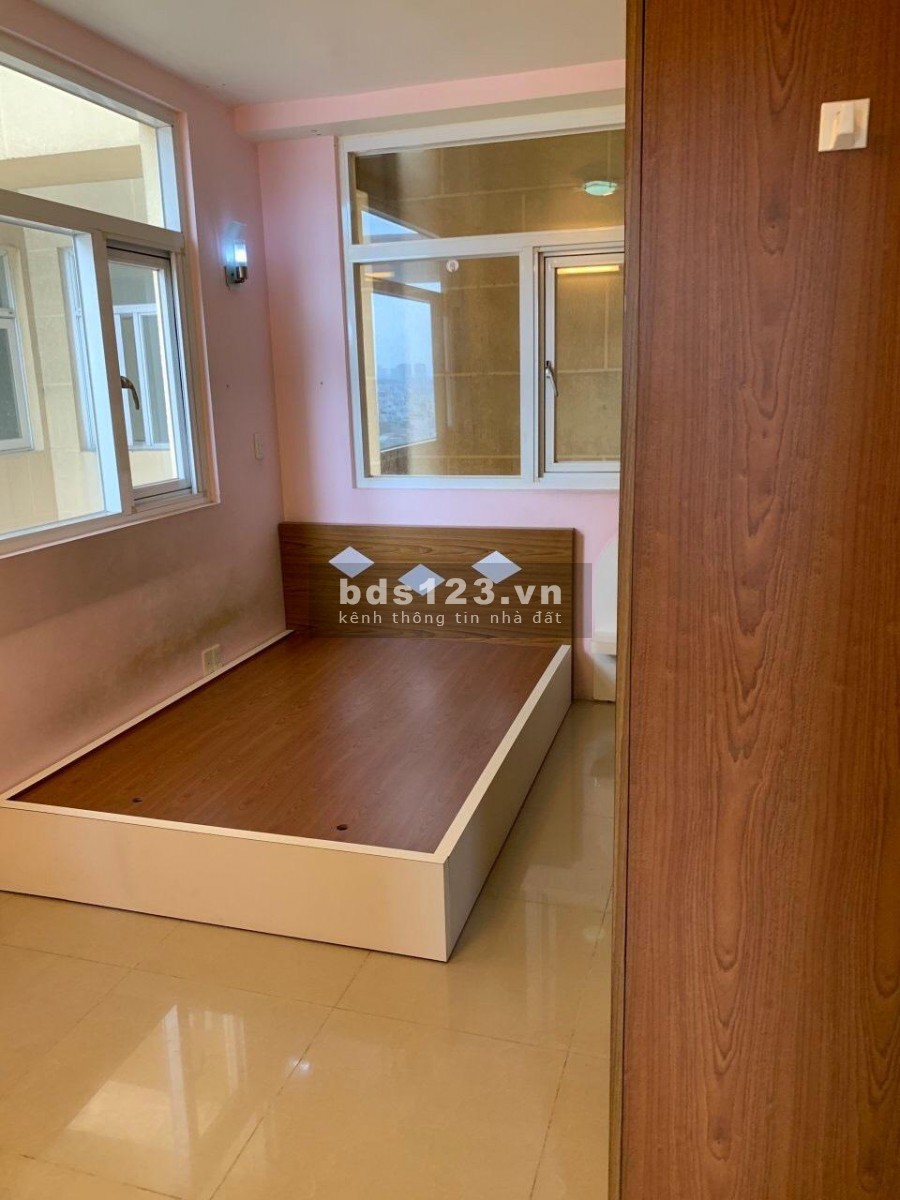 Cần cho thuê gấp CHCC Hoàng Kim Thế Gia, Bình Tân, 81m2 3PN 2WC. Nhà mới đẹp. Giá thuê 7tr5 quá rẻ