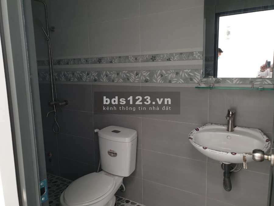 Nhà thật giá thật đường Hoàng Phan Thái 100m2 1 trệt 1 lầu 2.3 tỷ