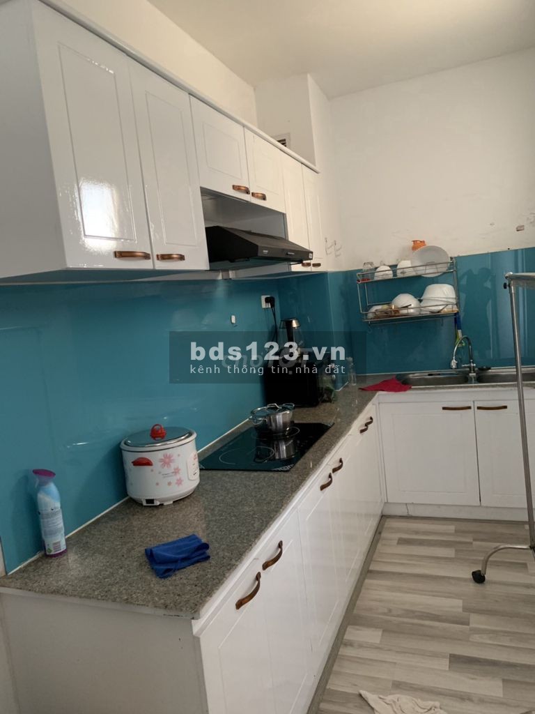 Cần cho thuê căn hộ 2 PN, dtsd 75m2, cc Riverside 90, tầng cao, có sẵn nội thất, giá 13 triệu/tháng