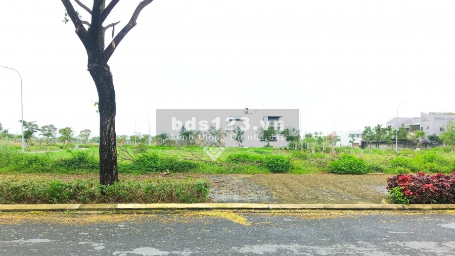 BÁN ĐẤT FPT CITY HƯỚNG ĐÔNG 242M2
