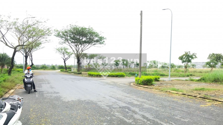 BÁN ĐẤT FPT CITY HƯỚNG ĐÔNG 242M2