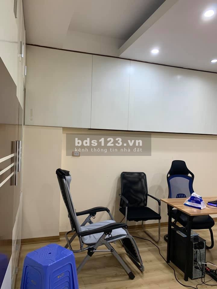 Bán nhà phố Trần Duy Hưng, ô tô, kinh doanh, 60m2, 5T, MT 5.5m, 11.5 tỷ.