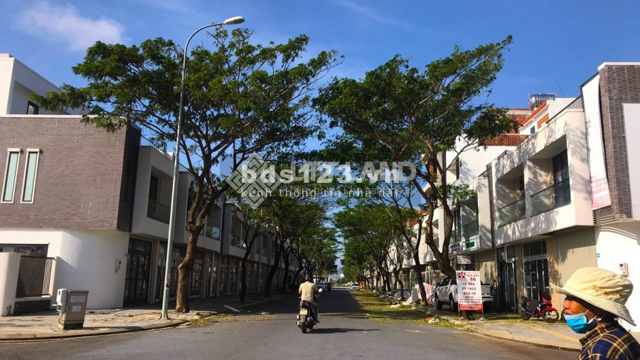 BÁN NHÀ SHOPHOUSE FPT CITY ĐÀ NẴNG – 1,5 TẦNG THÔ