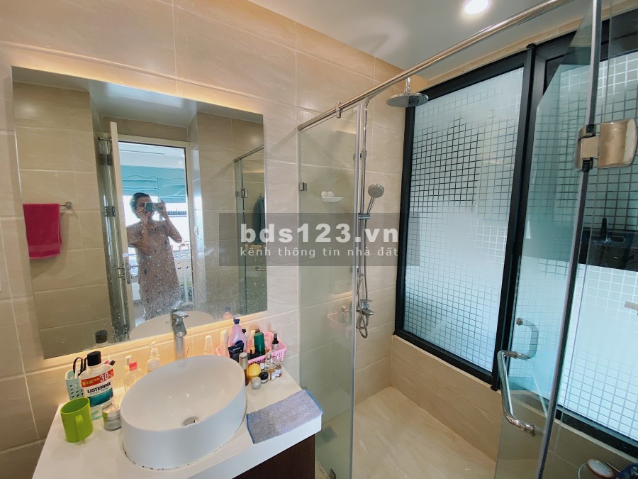 Cần bán gấp căn Imperia Garden 121m2, 3PN, giá 5.5 tỷ, full đồ, có slot ô tô