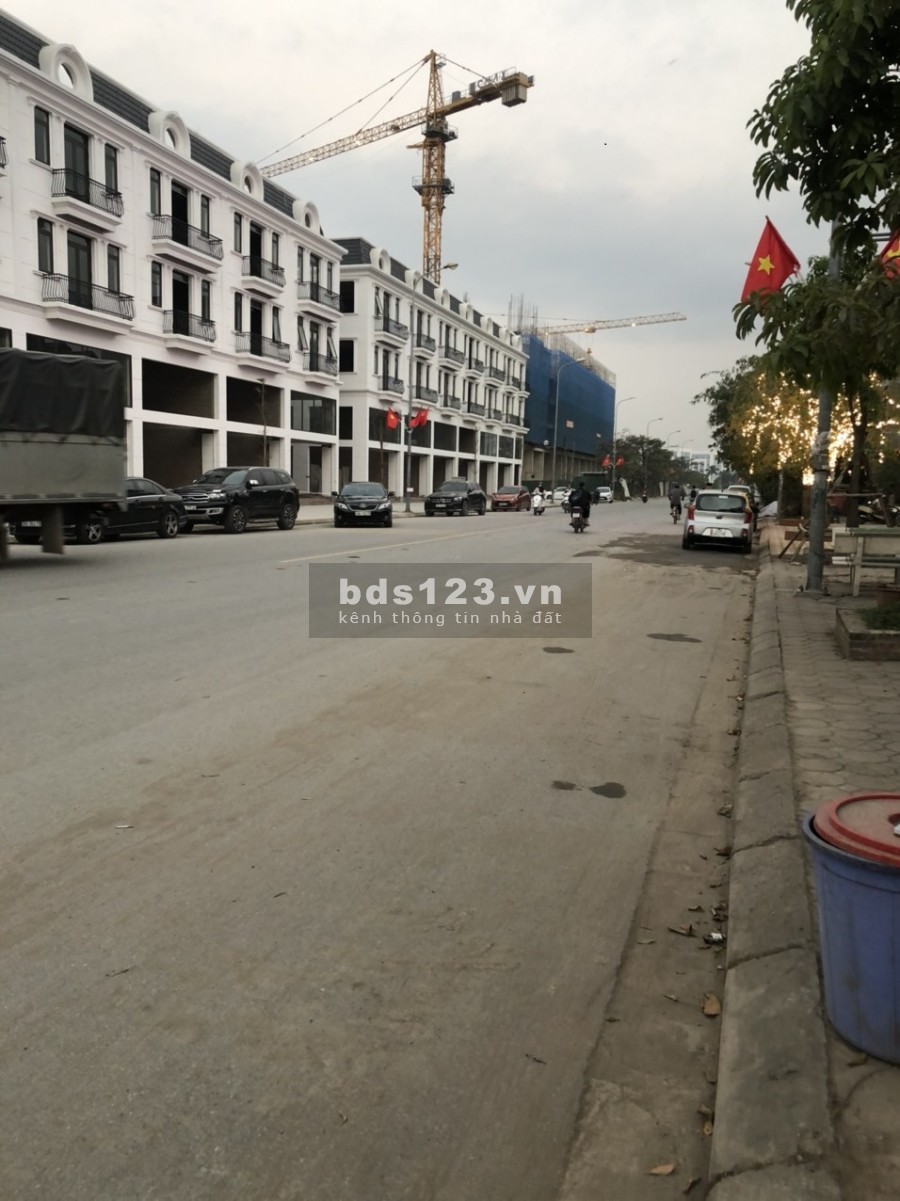 Bán Shophouse Sông Hồng Trâu Quỳ Gia Lâm, đường 13m, kinh doanh tốt