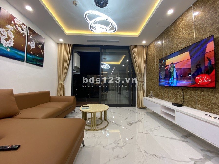 Bán Sunshine City 2PN S5 ban công Đông Nam view sân golf sửa đẹp -…