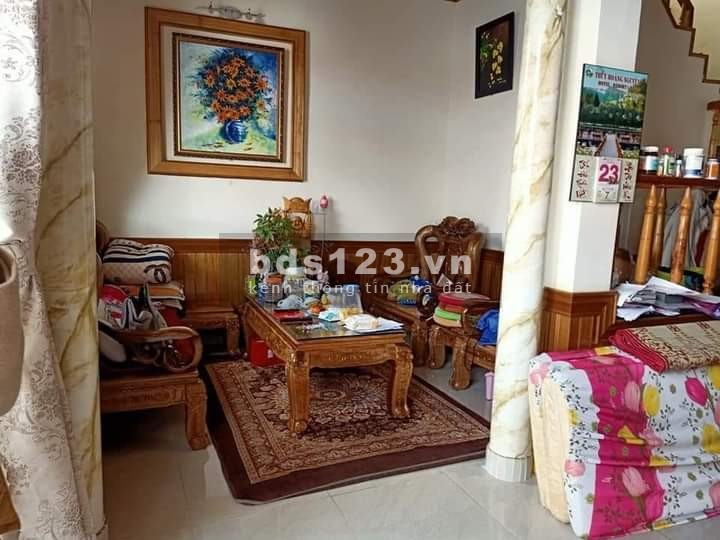 Nhà Đất Đà Lạt:cần bán nhà đường Phan đình Phùng Đà lạt nội thất sang trọng sạch đẹp