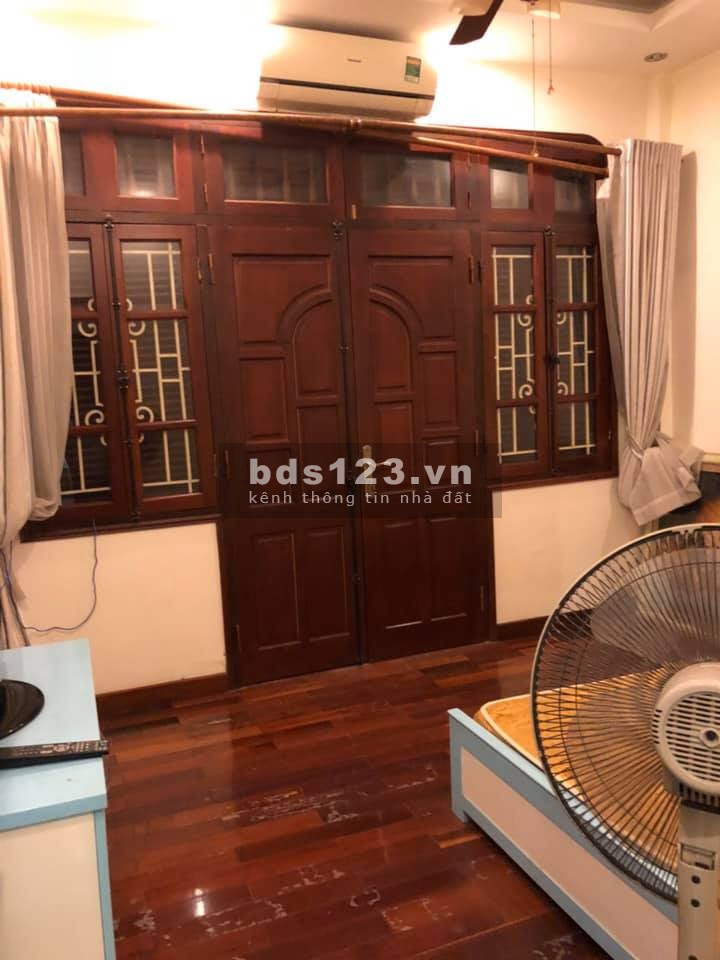 Siêu Hiếm Siêu đẹp gần oto Nguyễn Ngọc vũ, cầu giấy 38m 5 tầng chỉ 4.25 tỷ