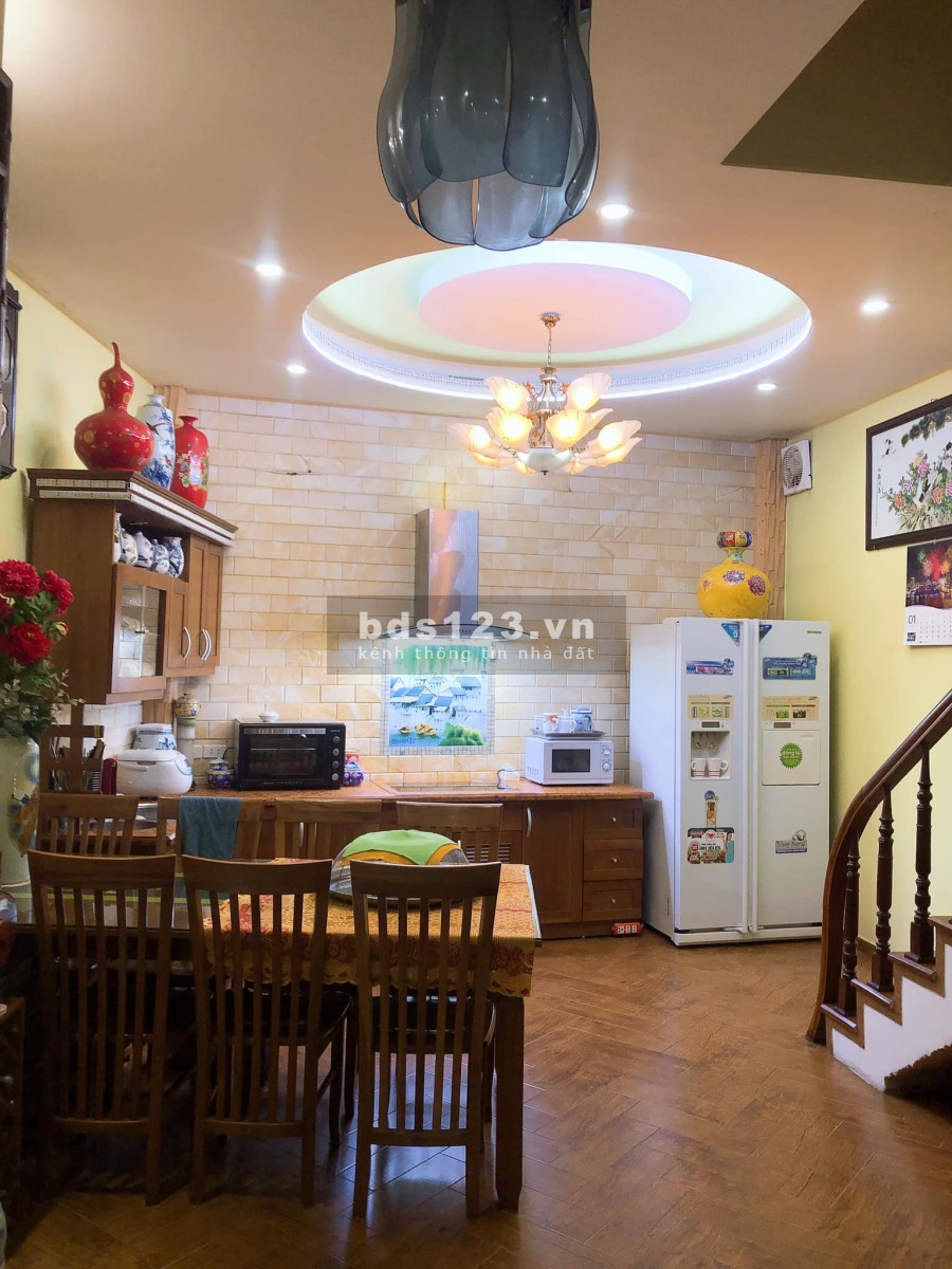 BÁN GẤP phố Nguyễn Ngọc Ngại 115tr/m2 đường 3 ôtô tránh nhau Kdoanh nhình 9 tỷ 0901386863