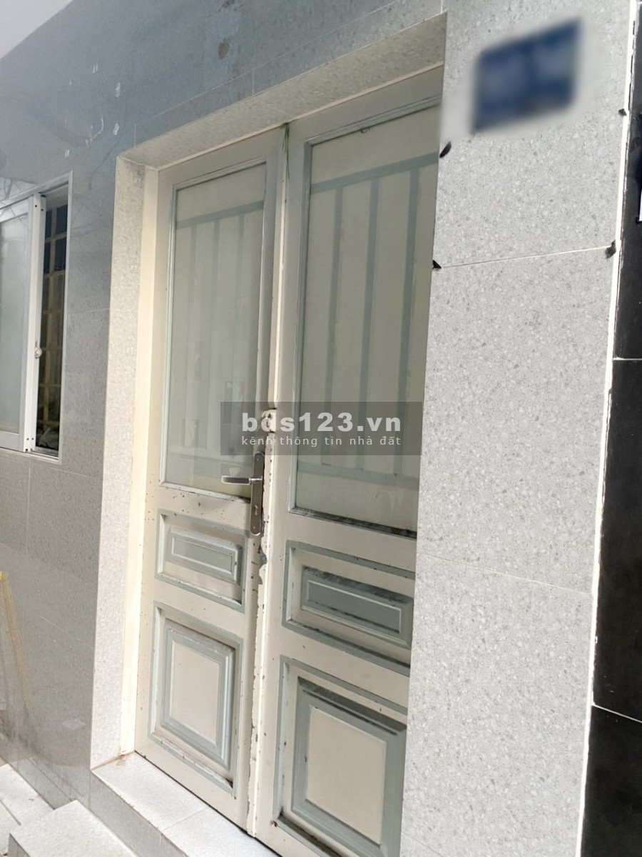 Nhà nở hậu/1lầu, hẻm đường Hồ Hảo Hớn P.Cô Giang Q1