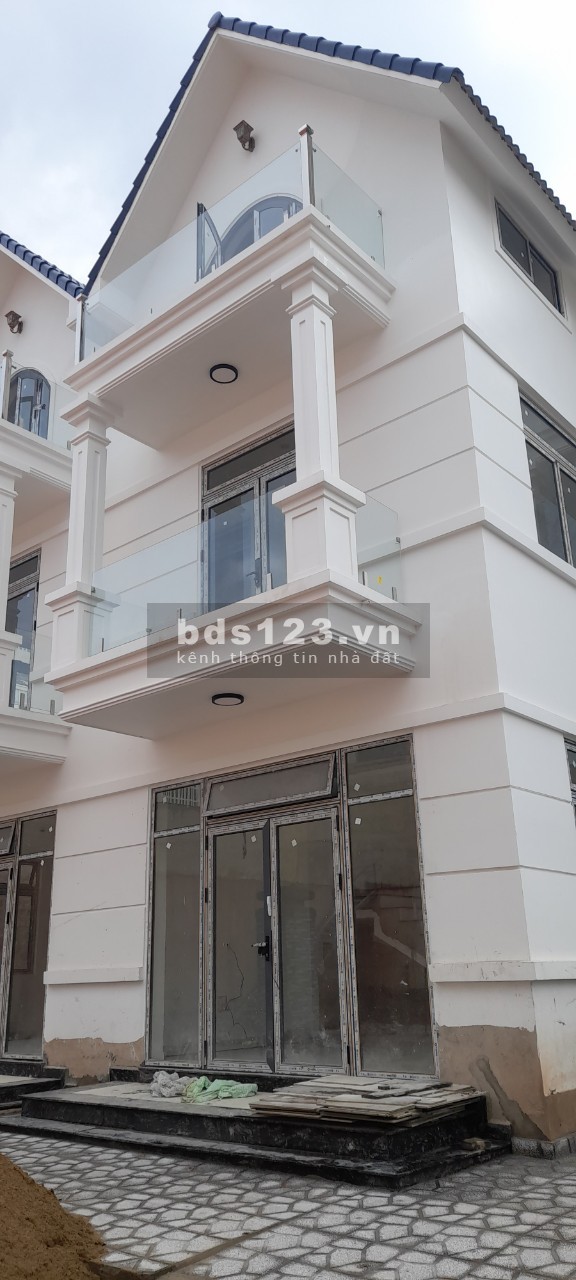 Nhà đất Đà Lạt cần bán nhà gần trung tâm thành phố đà lạt có đường ô tô rộng Thích hợp nghỉ dưỡng dành cho người già