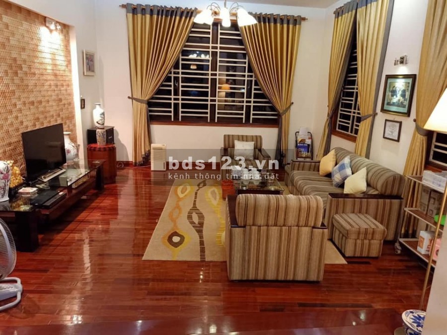 Bán nhà phố Thụy Khuê, Tây Hồ, 2 mặt tiền 9m, vỉa hè, ô tô. 130m2, 25 tỷ