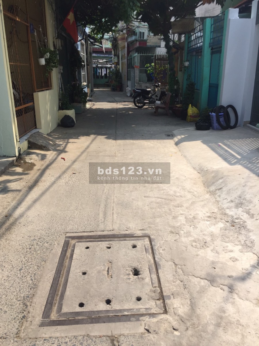 Bán gấp nhà đường Lê Liễu, Tân Phú, HXH, 53 m2, 2 tầng chỉ 3 tỷ 9