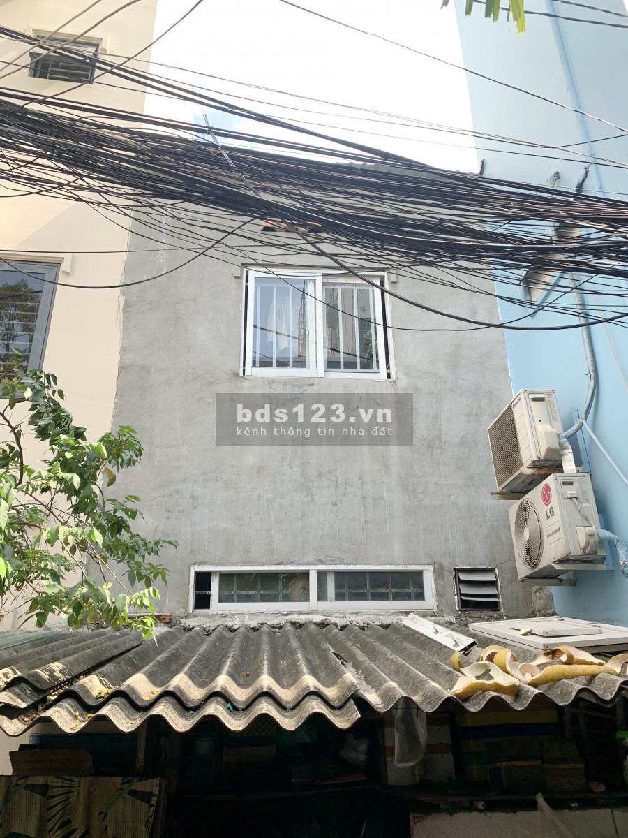 Nhà nở hậu/1lầu, hẻm đường Hồ Hảo Hớn P.Cô Giang Q1