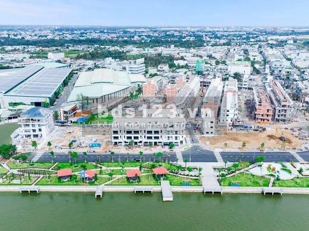 NHÀ PHỐ LIỀN KỀ GẦN KCN THUẬN ĐẠO