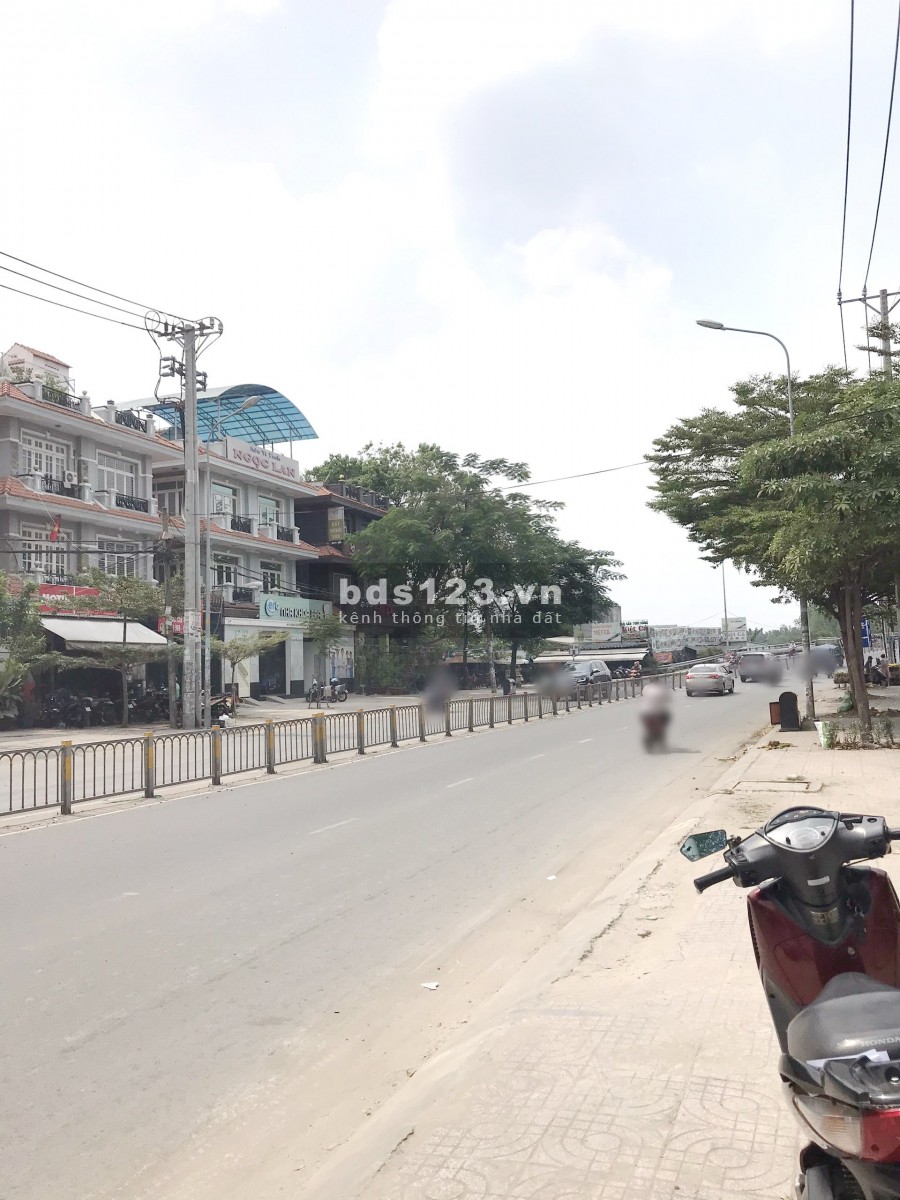 Cho thuê nhà (120m2) mặt tiền kinh doanh Tạ Quang Bửu P5Q8