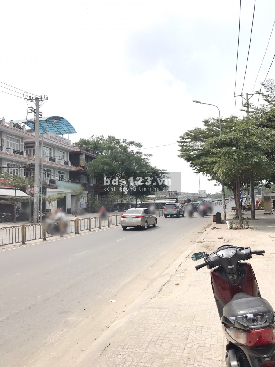 Cho thuê nhà (120m2) mặt tiền kinh doanh Tạ Quang Bửu P5Q8