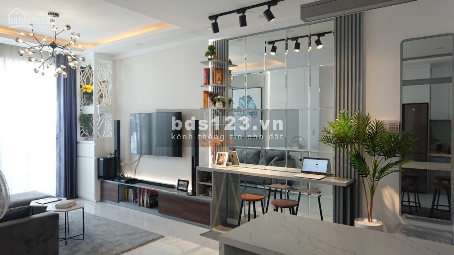 Prince Resdence cần cho thuê căn hộ rộng 75m2, 2 PN, tầng cao, có nội thất, giá 13 triệu/tháng