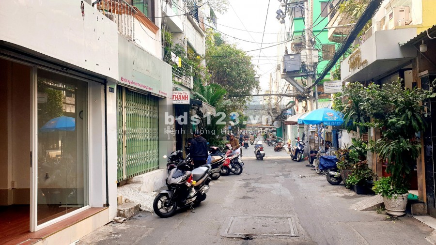 Cho thuê gấp nhà hẻm 16/ Nguyễn Thiện Thuật Quận 3. Nhà 1 trệt 3 lầu ST, tiện làm văn phòng, kinh doanh