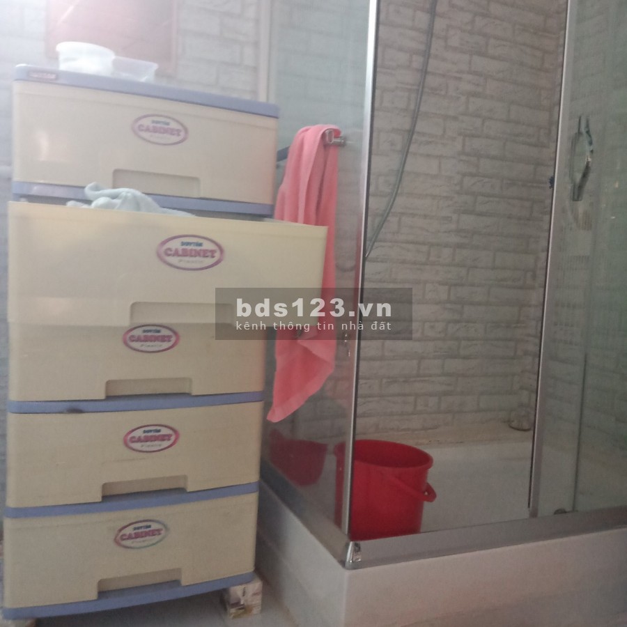 Cho thuê gấp nhà 1 trệt 1 lầu 20m2 mặt tiền Nguyễn Sơn Hà, Phường 5, Quận 3, giá 10 triệu/tháng
