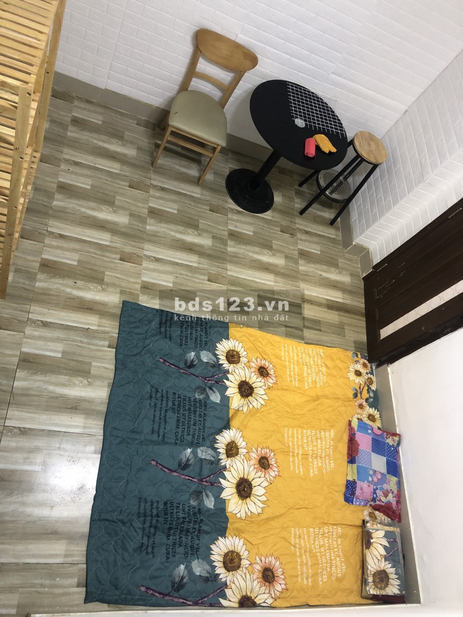 Phòng tầng trệt 22m2 giờ tự do, có máy lạnh 1-3ng ở