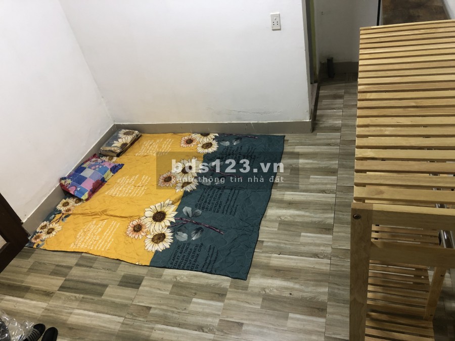 Phòng tầng trệt 22m2 giờ tự do, có máy lạnh 1-3ng ở