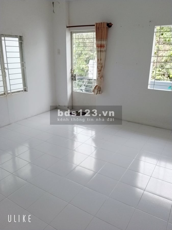 Nhà MT đường Phan Văn Năm, Tân Phú, 31 m2, 3 tầng chỉ 3 tỷ 9