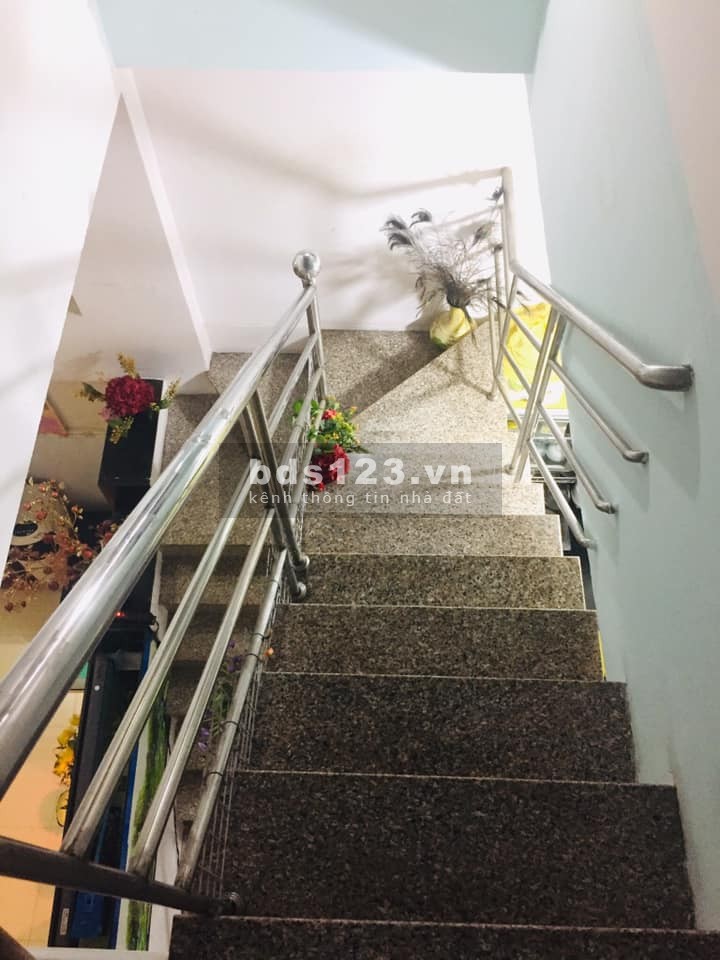 BÁN NHÀ 50m2 2 TẦNG, HXH, ĐƯỜNG LÊ VĂN LƯƠNG, PHƯỜNG TÂN QUY, QUẬN 7, GIÁ 4,3 Tỷ